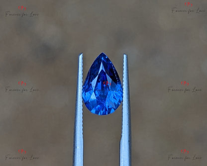 Blauer Birnen-Saphir 2 Karat, natürlicher, unbehandelter, birnenförmiger Edelstein aus Ceylon, 9,7 x 6,2 x 4,5 cm, individuelles Schmuckgeschenk für Sie