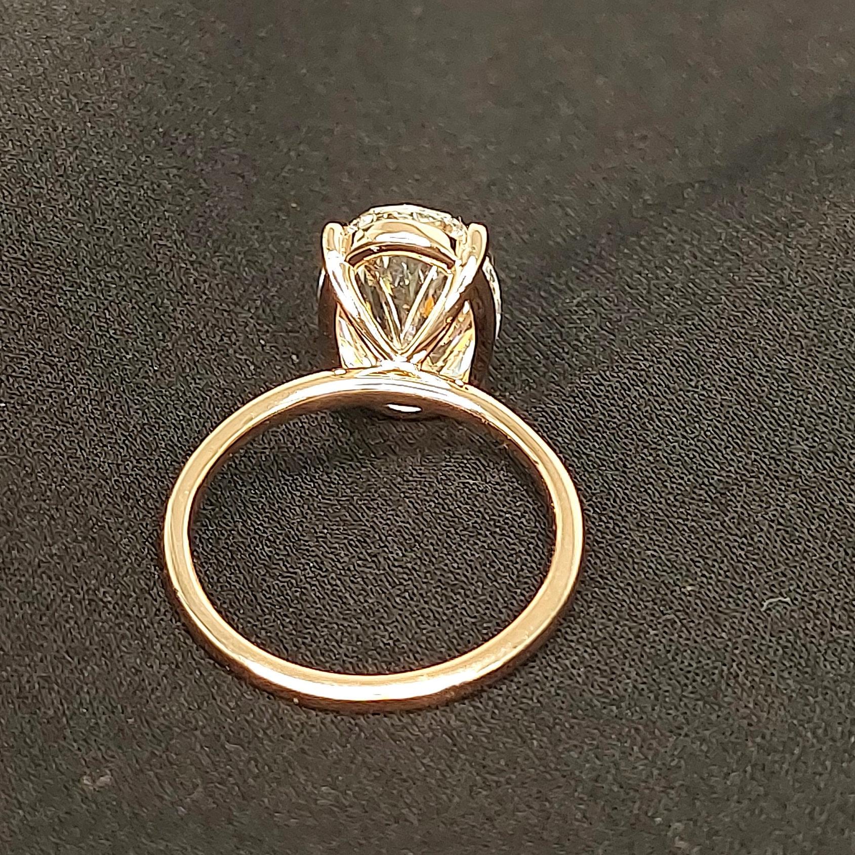 4 Ct IGI Certified Oval Lab Diamond Solitaire Engagement Ring
