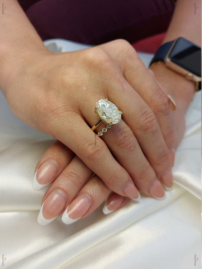 6.5 Ct Oval Moissanite Eternity Band