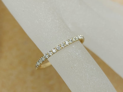 1.8Ct Oval Cut Wedding Set in Yellow Gold, Crushed Ice Oval Bridal Set, Moissanite Oval Cut Bridal Set, Moissanite bridal Set.