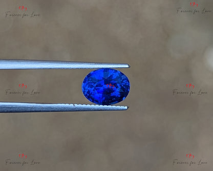 Königsblauer Saphir 1,14 Karat, natürlicher, ovaler Edelstein aus Ceylon, leuchtend blauer Stein, individuelles Schmuckgeschenk für Sie