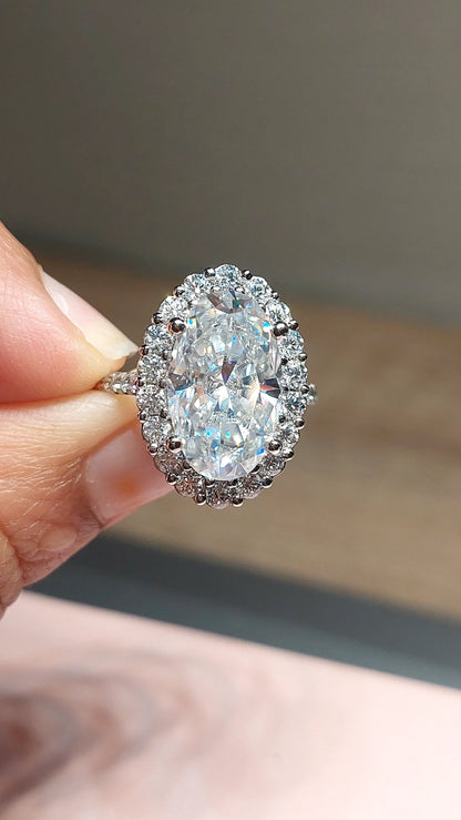 7 Ct Oval Diamond, Moissanite Halo Engagement Ring