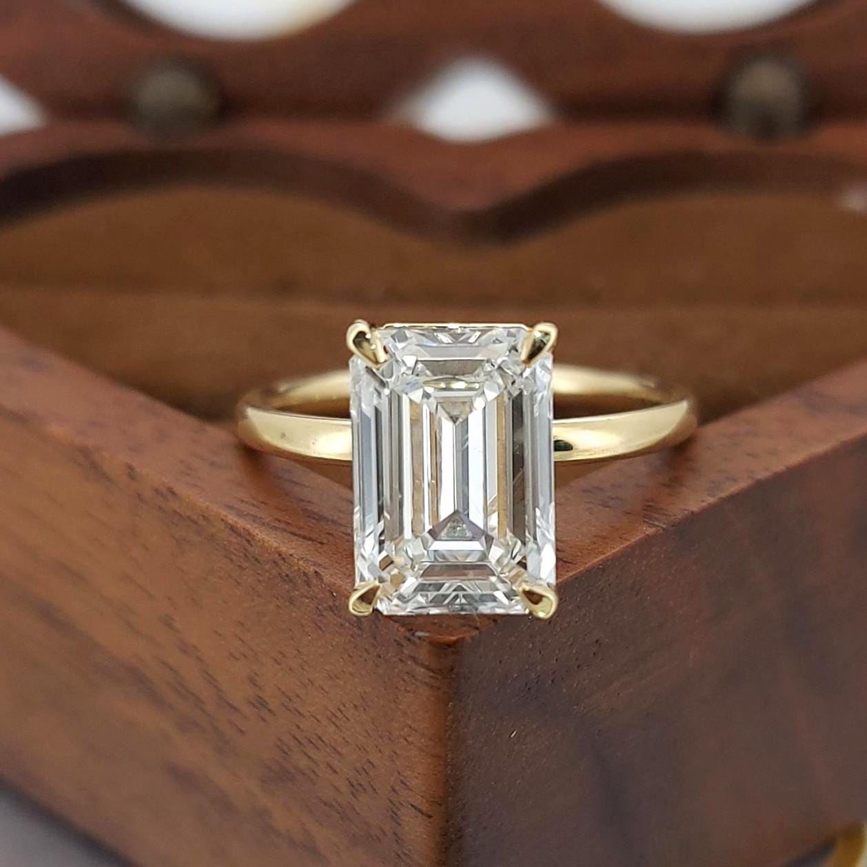 Emerald Diamond Ring E, VVS2 IGI Certified Engagement Diamond Ring for Anniversary Gift Genuine Diamond Ring for Her Perfect Gift
