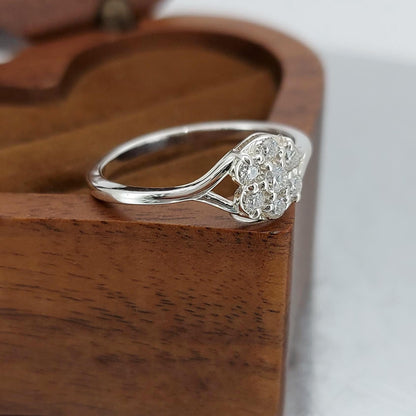 0.18 Ct IGI Certified Round Diamond Band