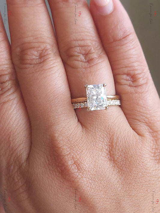 3 Ct Radiant Moissanite Engagement Ring
