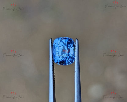 Unique 1.4Ct Earth-mined Ceylon unheated Untreated blue  sapphire, custom jewellery, hand made piece.