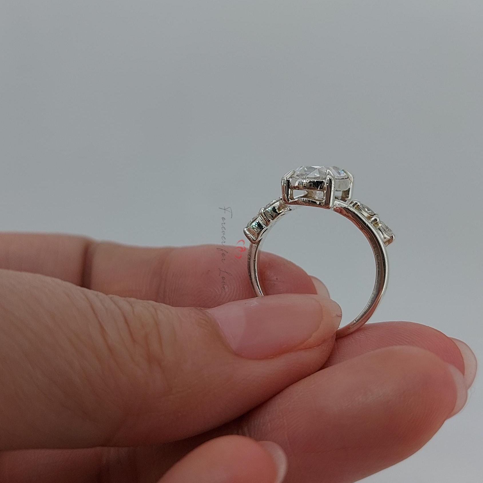 2 Ct IGI Certified Oval Lab Diamond Engagement Ring