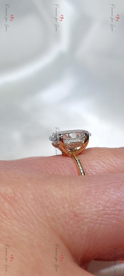 4.5 Ct Oval Diamond, Moissanite Engagement Ring