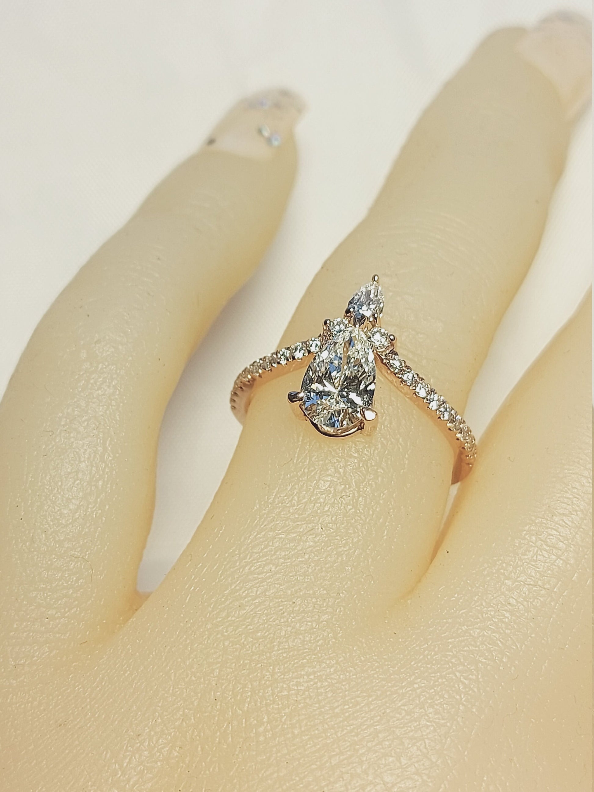 8 Ct IGI Certified Pear Lab Diamond Engagement Ring