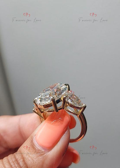 12 Ct IGI Certified Oval Diamond Three Stone Engagement Ring