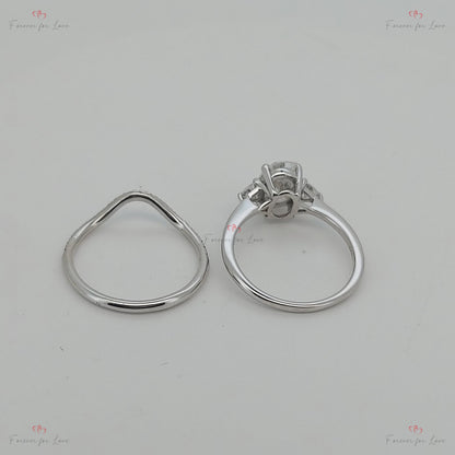 Oval Moissanite Engagement Ring