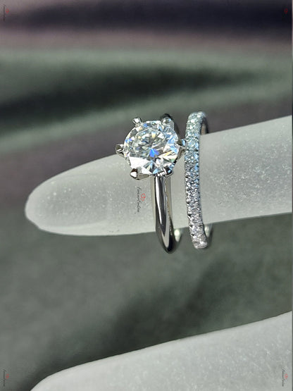 1.2 Ct IGI Certified Round Diamond Engagement Ring