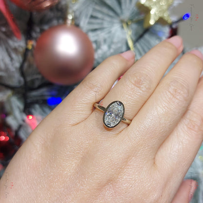 4 Ct Oval Diamond, Moissanite Solitaire Engagement Ring