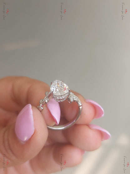 Pear Diamond, Moissanite Engagement Ring