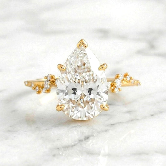 3.1 Ct IGI Certified Pear Lab Diamond Ring