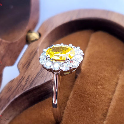 1 Ct Oval Lab Diamond Halo Engagement Ring
