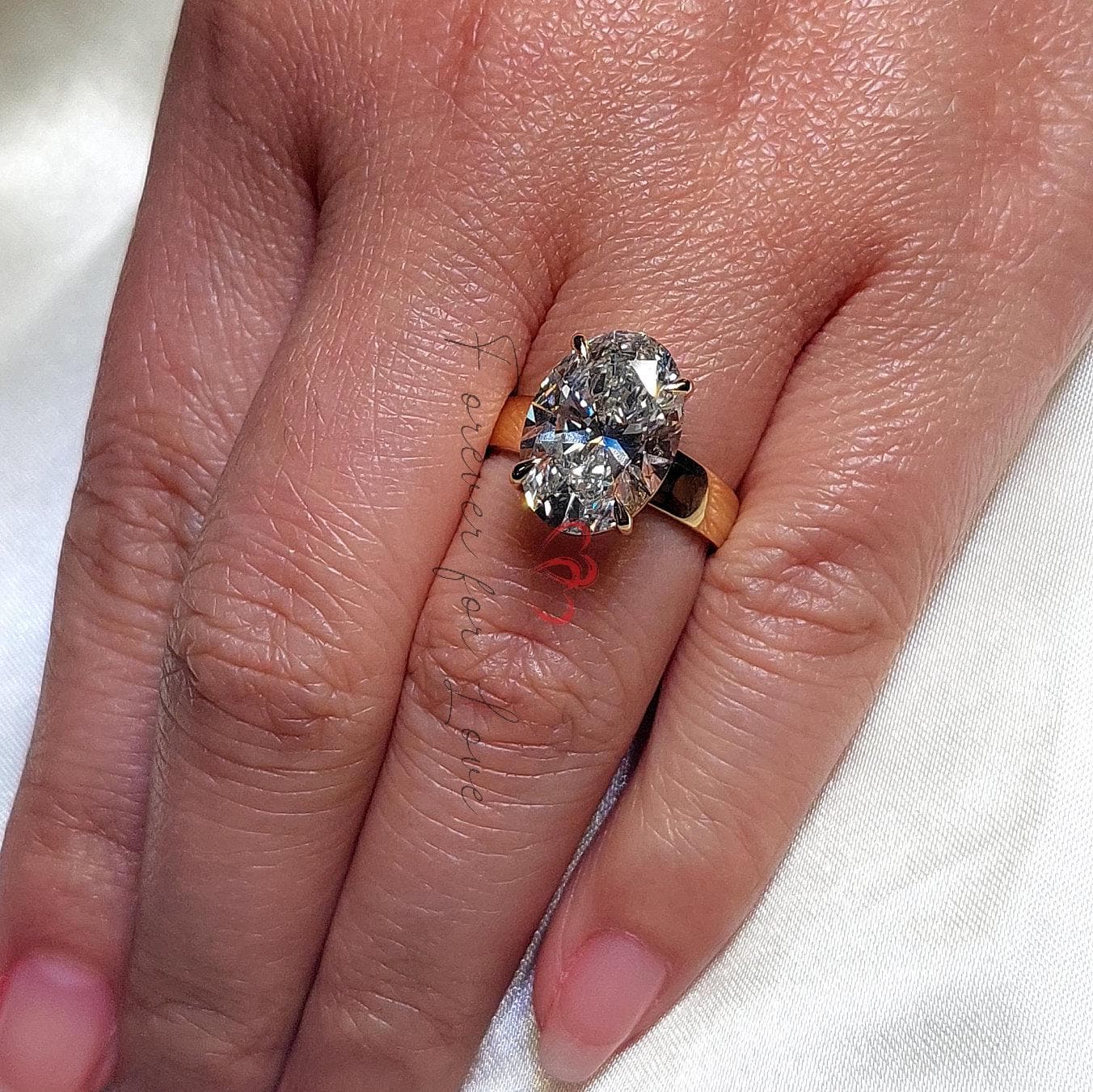 5 Ct IGI Certified Oval Lab Diamond Band