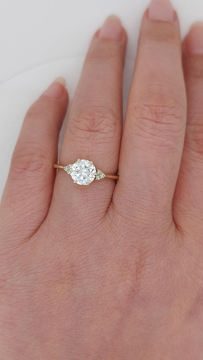 1.5 Ct Round Lab Diamond Engagement Ring