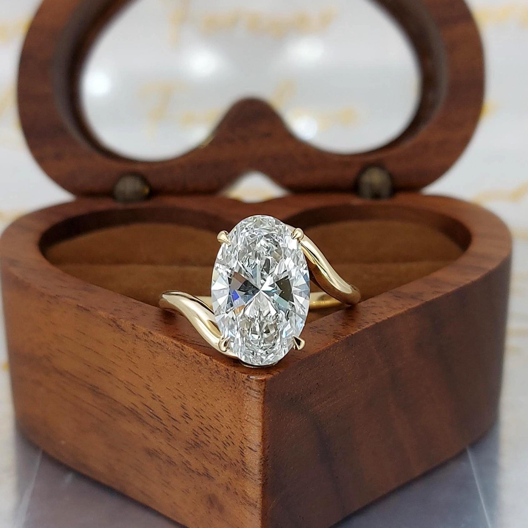 4 Ct IGI Certified Oval Lab Diamond Solitaire Engagement Ring