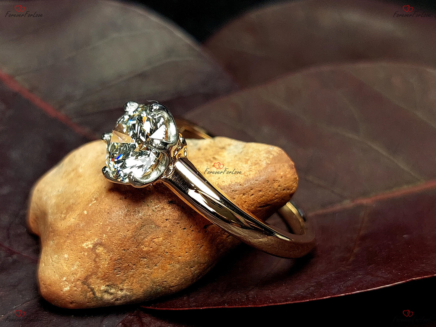 1,9 Karat runder Diamant Solitär Verlobungsring Round cut Moissanite engagement ring in 935er Argentium Silber — custom handcrafted by Forever For Love