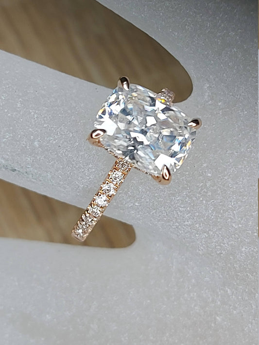 2 Ct Cushion Moissanite Engagement Ring