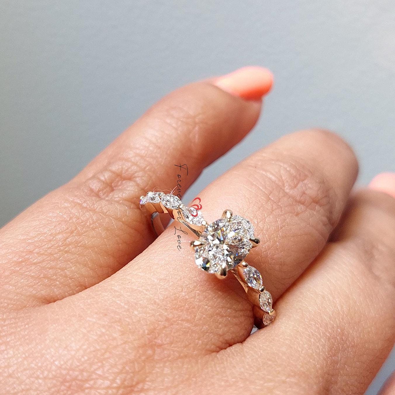 1 Karat IGI zertifizierter ovaler Labor-Diamant Solitär Verlobungsring Oval cut Moissanite engagement ring in 935er Argentium Silber — custom handcrafted by Forever For Love