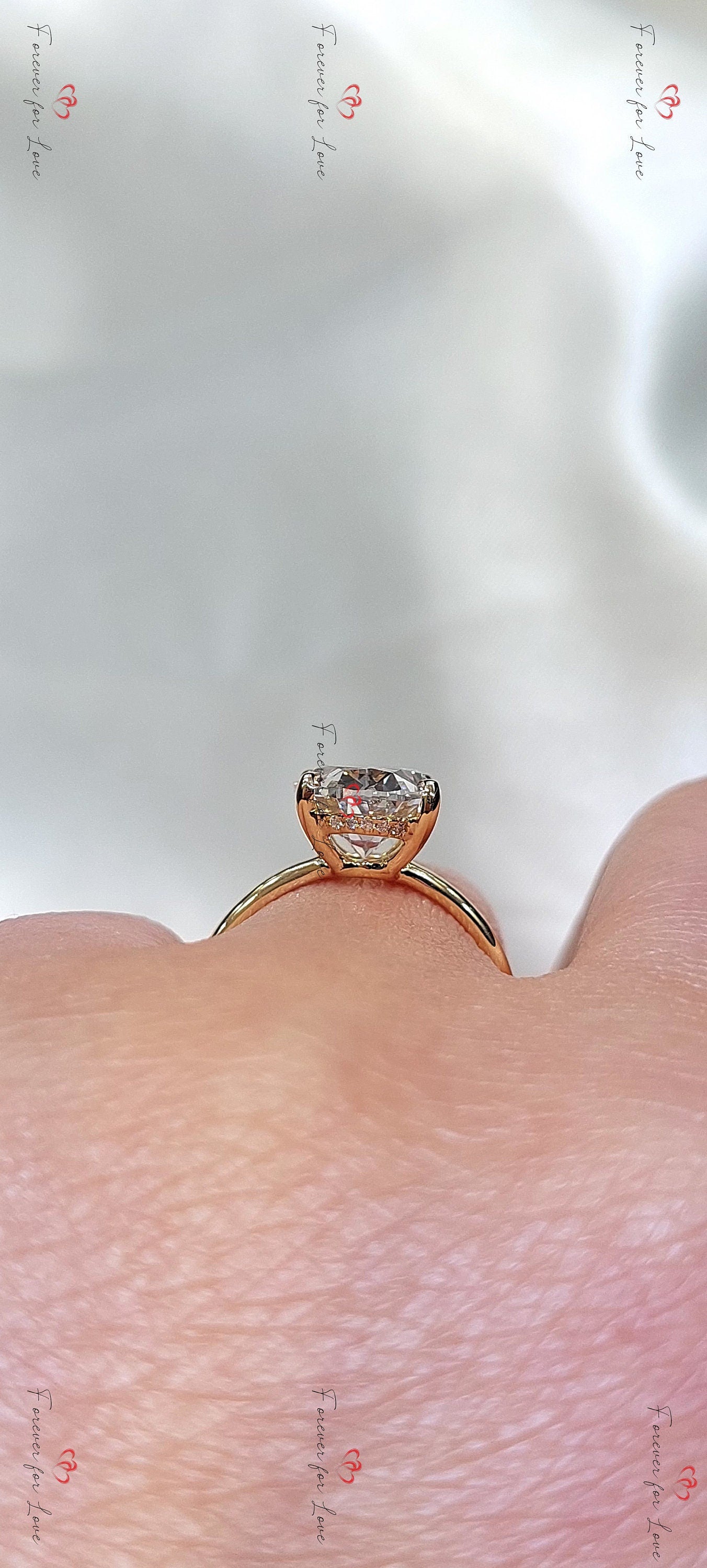 4.5 Karat Ovaler Labor-Diamant oder Moissanit Pavé Verlobungsring Oval cut Moissanite engagement ring in 935er Argentium Silber — custom handcrafted by Forever For Love