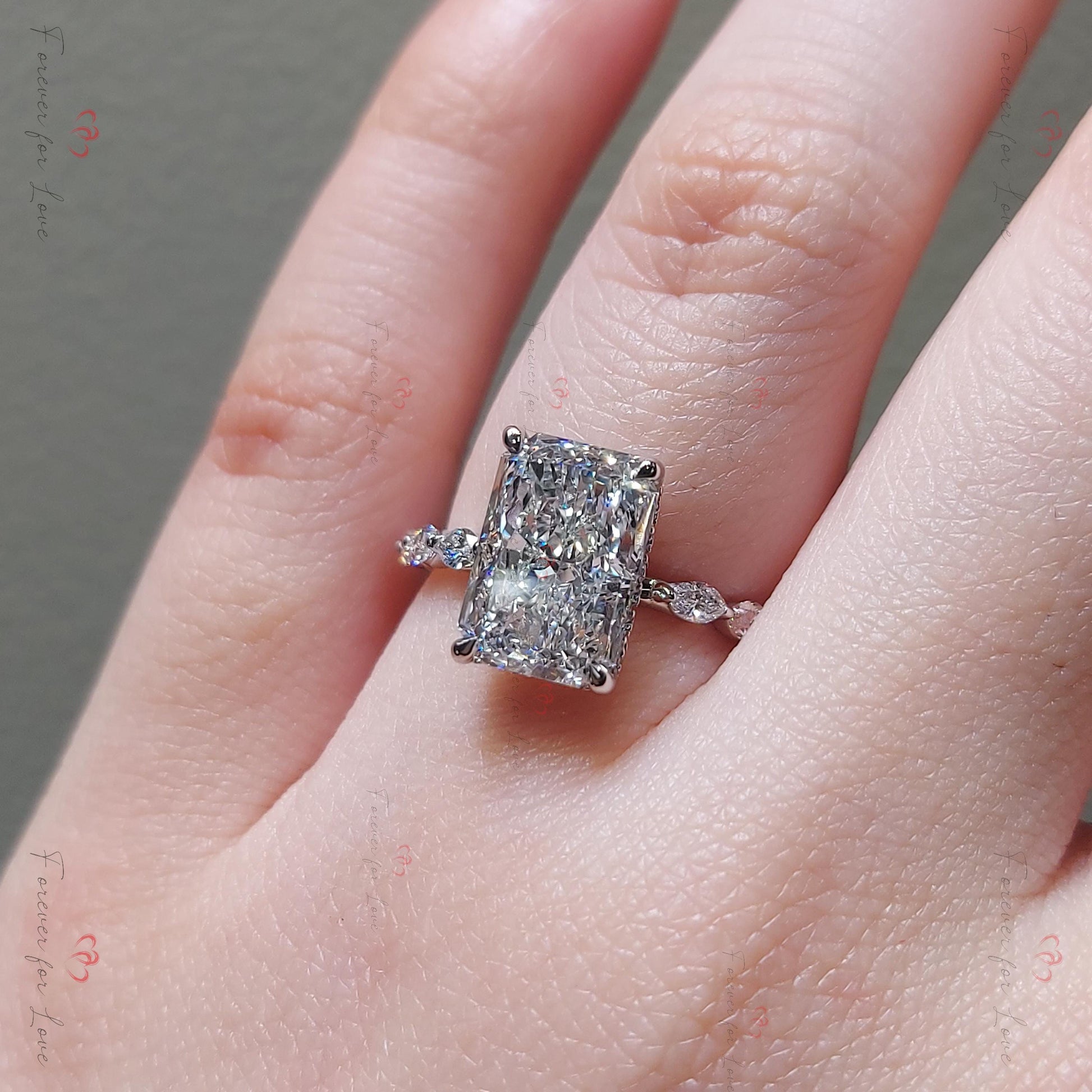 4 Ct IGI Certified Radiant Lab Diamond Solitaire Engagement Ring