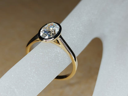 Oval Diamond, Moissanite Solitaire Engagement Ring