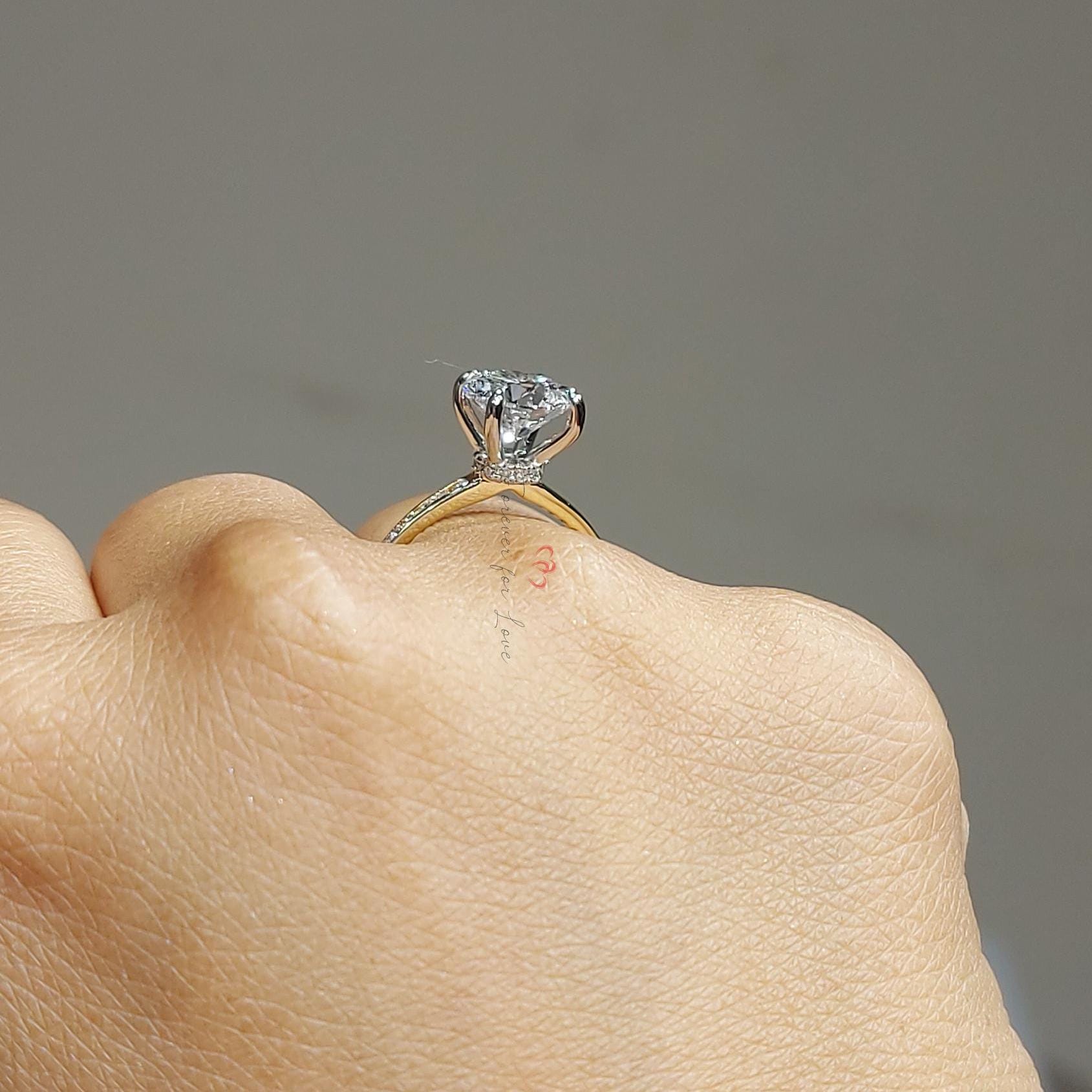 2 Ct IGI Certified Round Lab Diamond Solitaire Engagement Ring