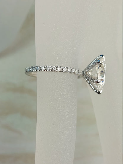 4 Ct IGI Certified Round Lab Diamond Solitaire Ring