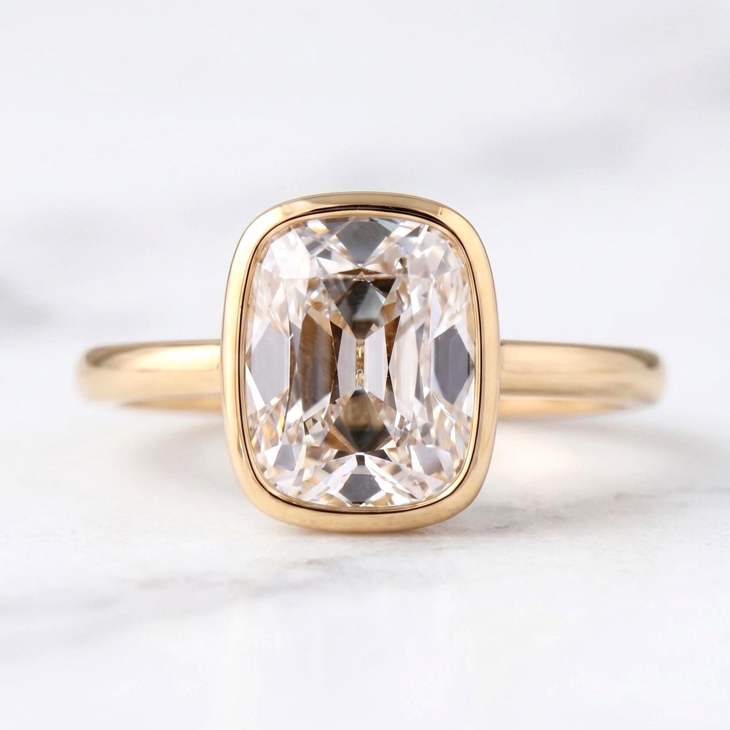 3 Karat IGI zertifizierter Kissenschliff Labor-Diamant-Verlobungsring Cushion cut Moissanite engagement ring in 935 Argentium Silber — custom handcrafted by Forever For Love