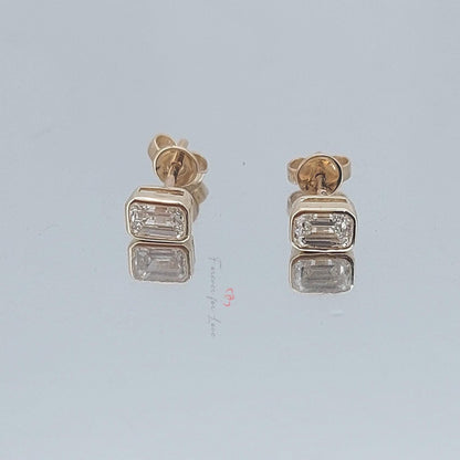 Puces d'oreilles en or 10K et diamants taille émeraude - 1 carat