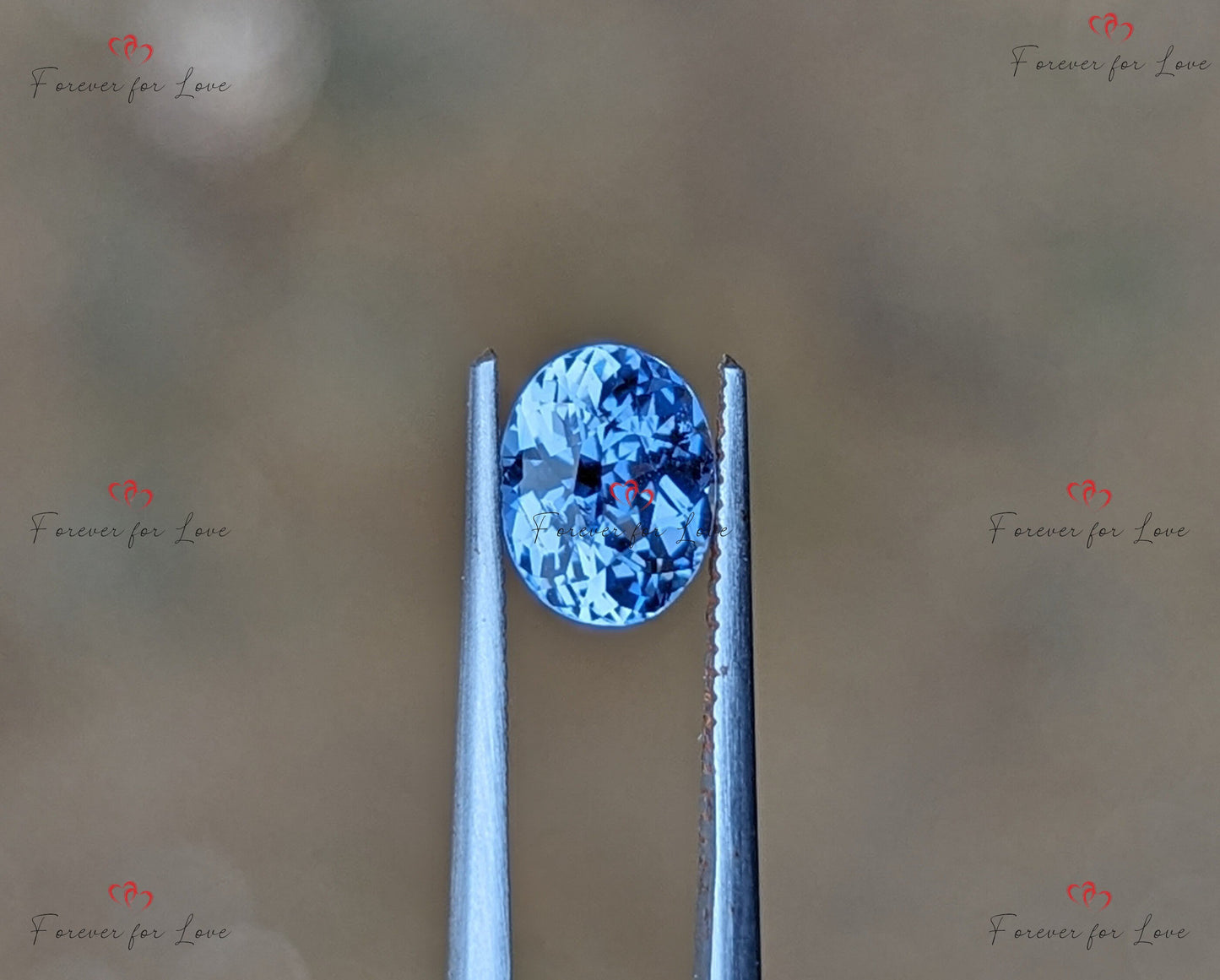 Saphir bleu de Ceylan ovale unique, saphir naturel extrait, bijou sur mesure, pièce faite à la main. Moissanite engagement ring in Gold or Platinum — custom handcrafted by Forever For Love