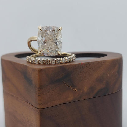 3.5 Ct IGI Certified Cushion Lab Diamond Halo Engagement Ring