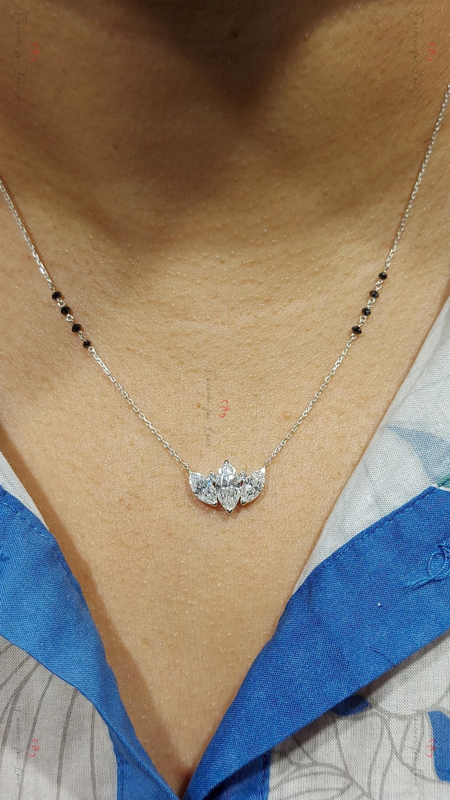 Mangalsutra en Moissanite et perles noires, collier chaîne en or, bijoux perlés faits à la main, collier de mariage véritable diamant, cadeau pour elle. Moissanite engagement ring in Gold or Platinum — custom handcrafted by Forever For Love