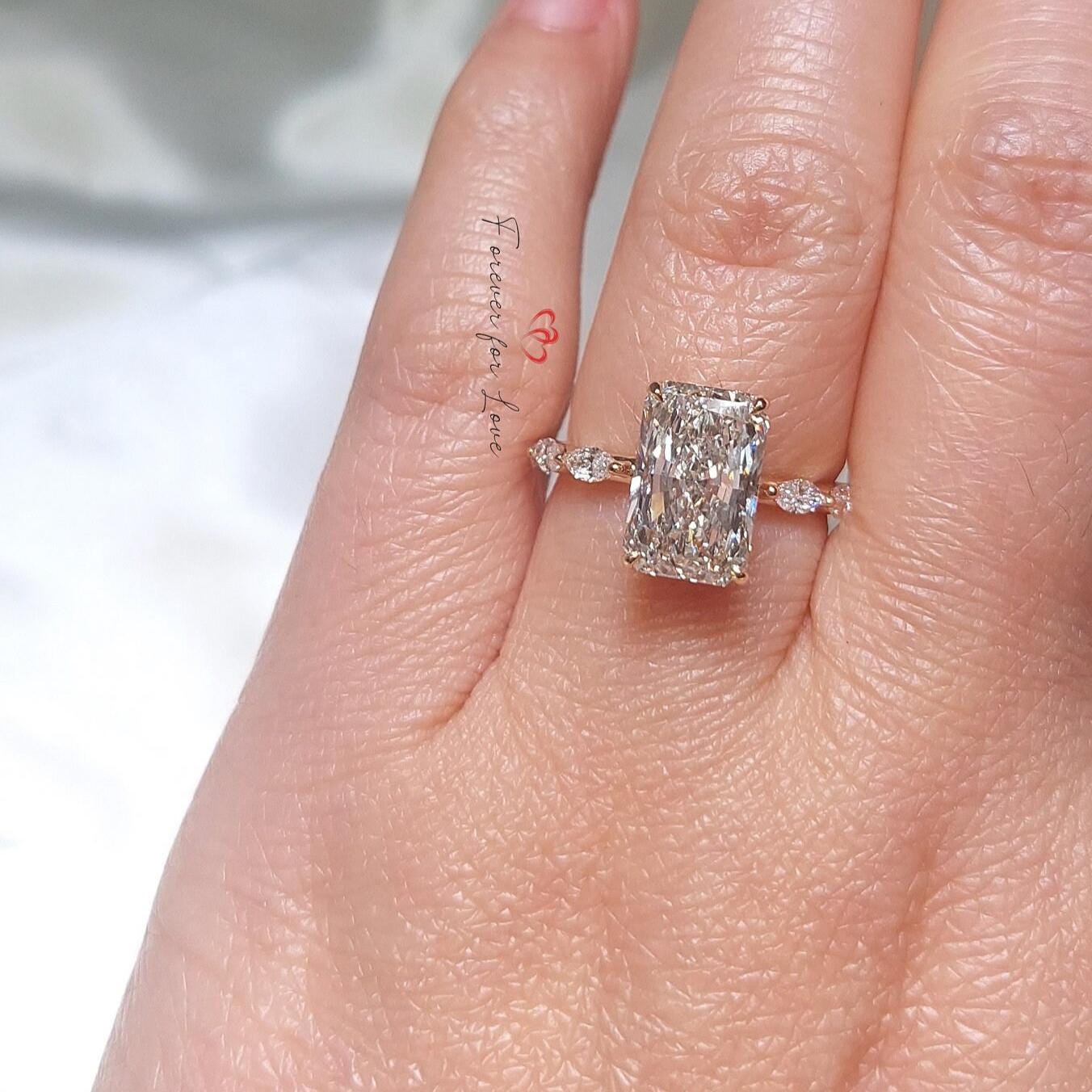 3.5 Ct IGI Certified Radiant Lab Diamond Solitaire Engagement Ring