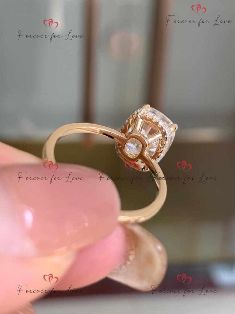 Bague de fiançailles moissanite coussin avec halo caché Cushion cut 1Ct Moissanite taille brillant engagement ring in Gold or Platinum — custom handcrafted by Forever For Love
