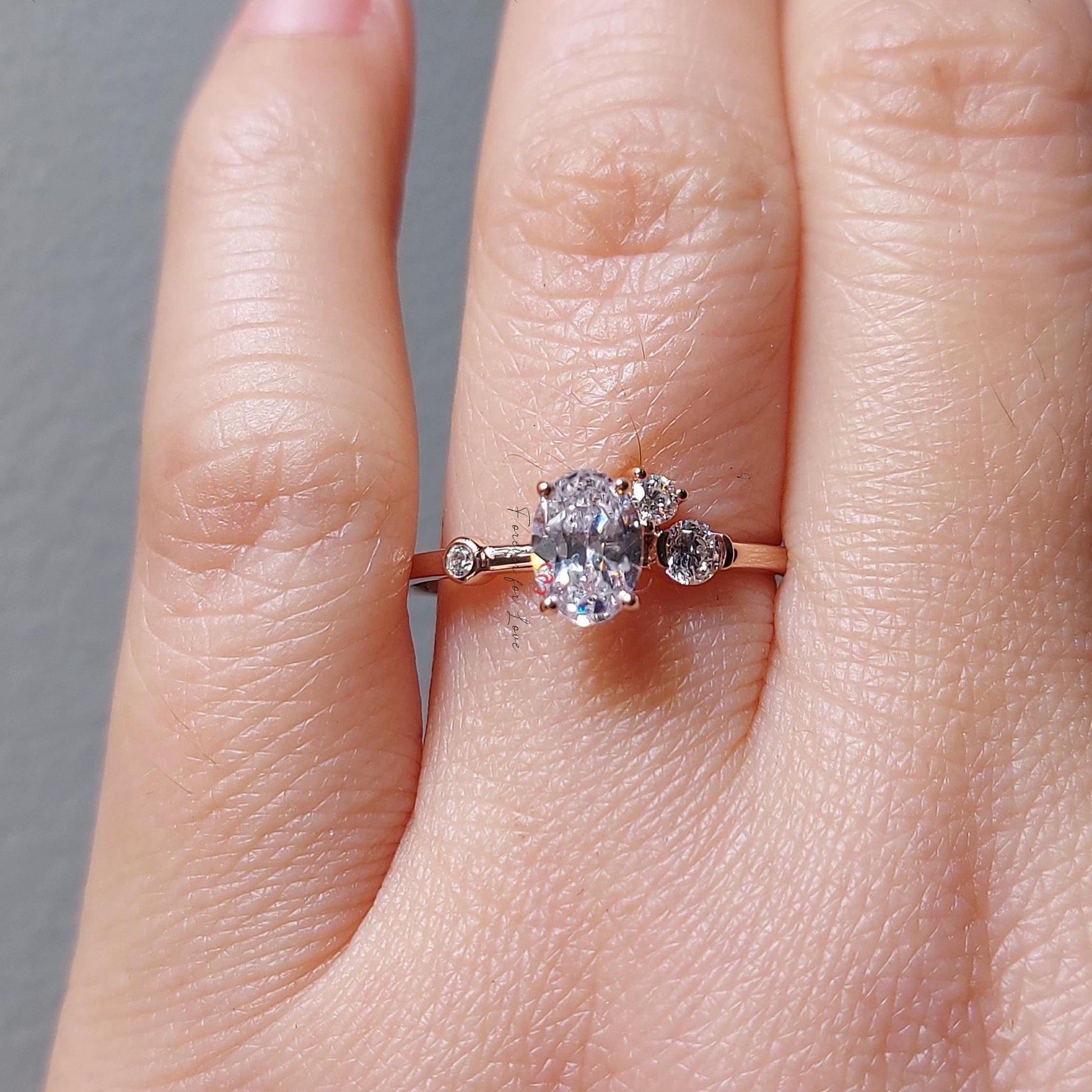 1 Ct IGI Certified Oval Diamond Engagement Ring