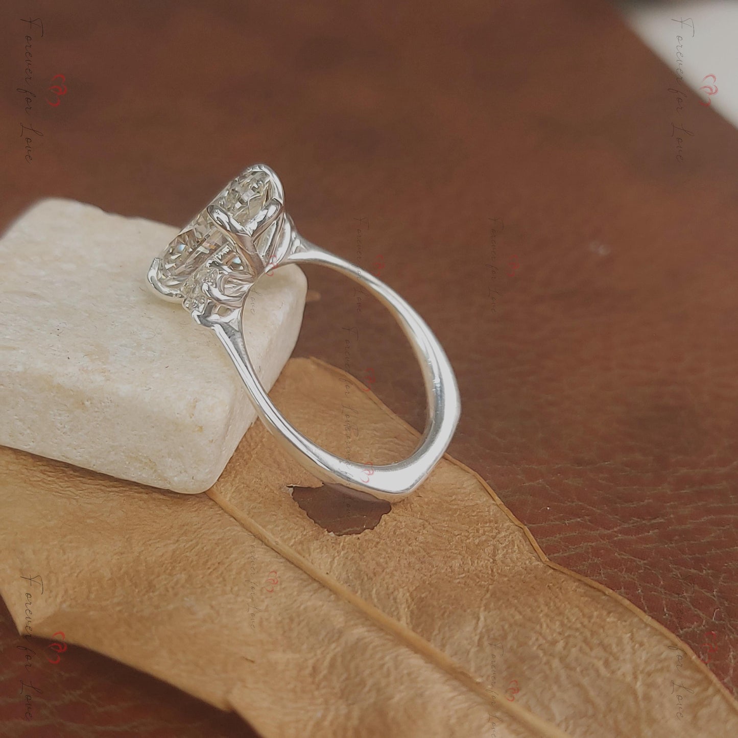 Bague éternité ovale en diamant de laboratoire de 3 carats Oval cut 1Ct Moissanite Taille Brillant engagement ring in Gold or Platinum — custom handcrafted by Forever For Love