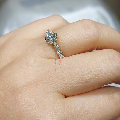 0.93 Ct Round Natural Diamond Solitaire Engagement Ring