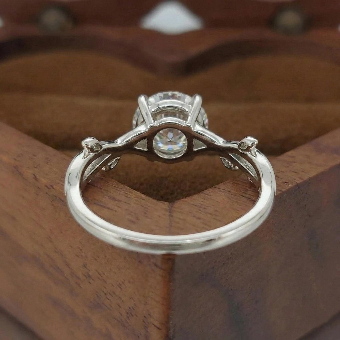 3.2 Carat E, VVS2 Clarity IGI Certified Round Stone, Nature inspired Round Cut Lab Diamond, Engagement Ring 14k White Gold, Gift for Her Round cut 1Ct Moissanite Brilliant Cut engagement ring in 935 Argentium Silver — custom handcrafted by Forever For Love