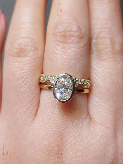 2 Ct Oval Moissanite Eternity Band