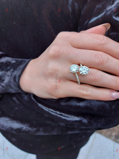 3 Ct Round Moissanite Engagement Ring