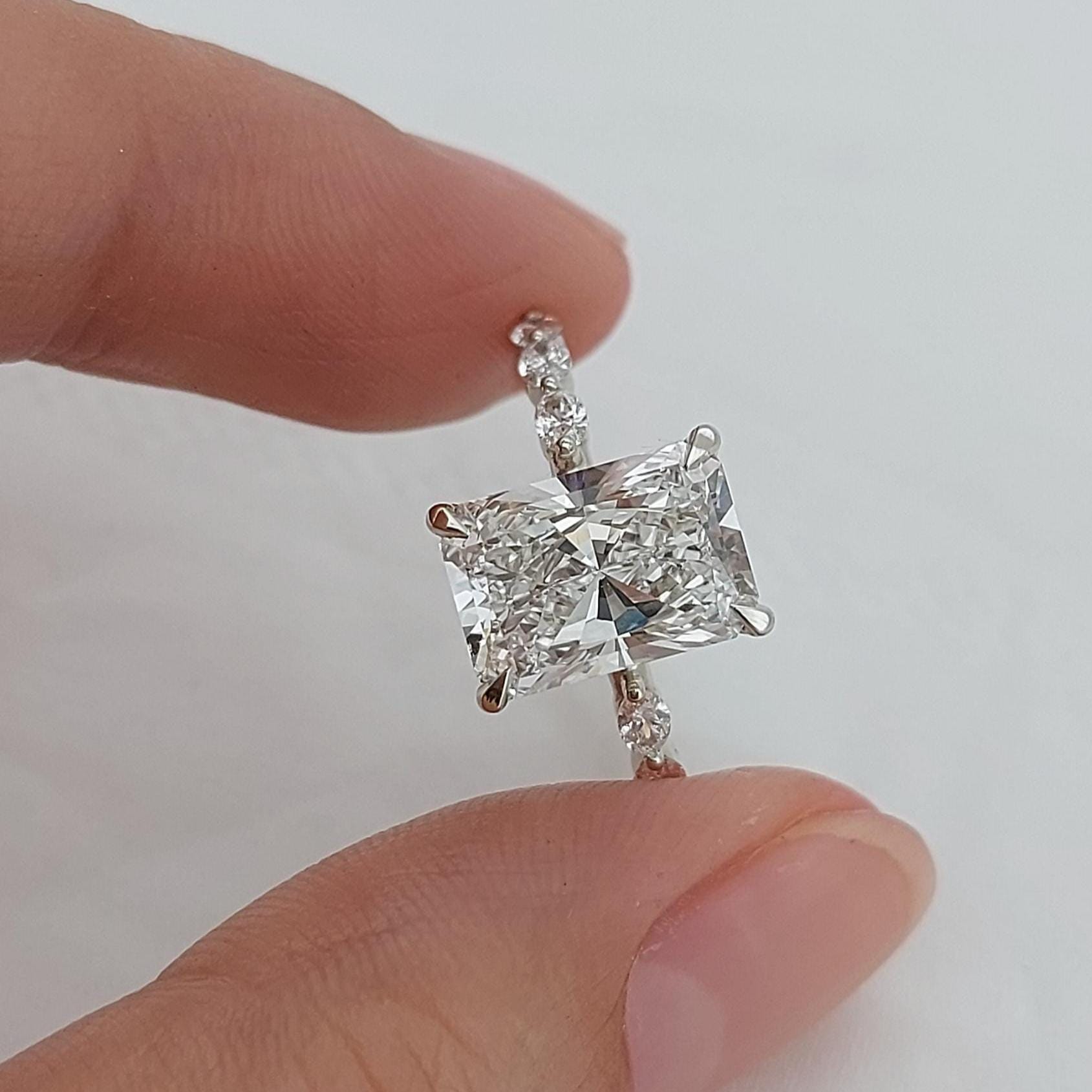 3.5 Ct IGI Certified Radiant Lab Diamond Solitaire Engagement Ring