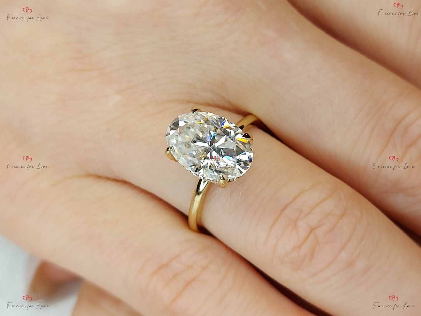 3 Karat Oval-Diamant, Moissanit versteckter Halo Verlobungsring Oval cut Moissanite engagement ring in 935 Argentium Silber — custom handcrafted by Forever For Love