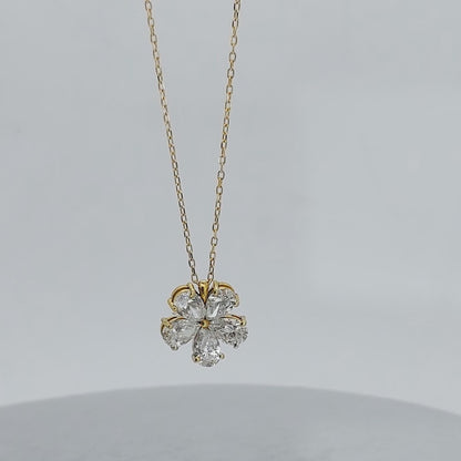 1.25 Karat Birnenförmige Labordiamant Blumenkette, Solitär Diamant Halskette, Massivgold Schmuck, Blumenanhänger, Perfektes Geschenk für Sie
