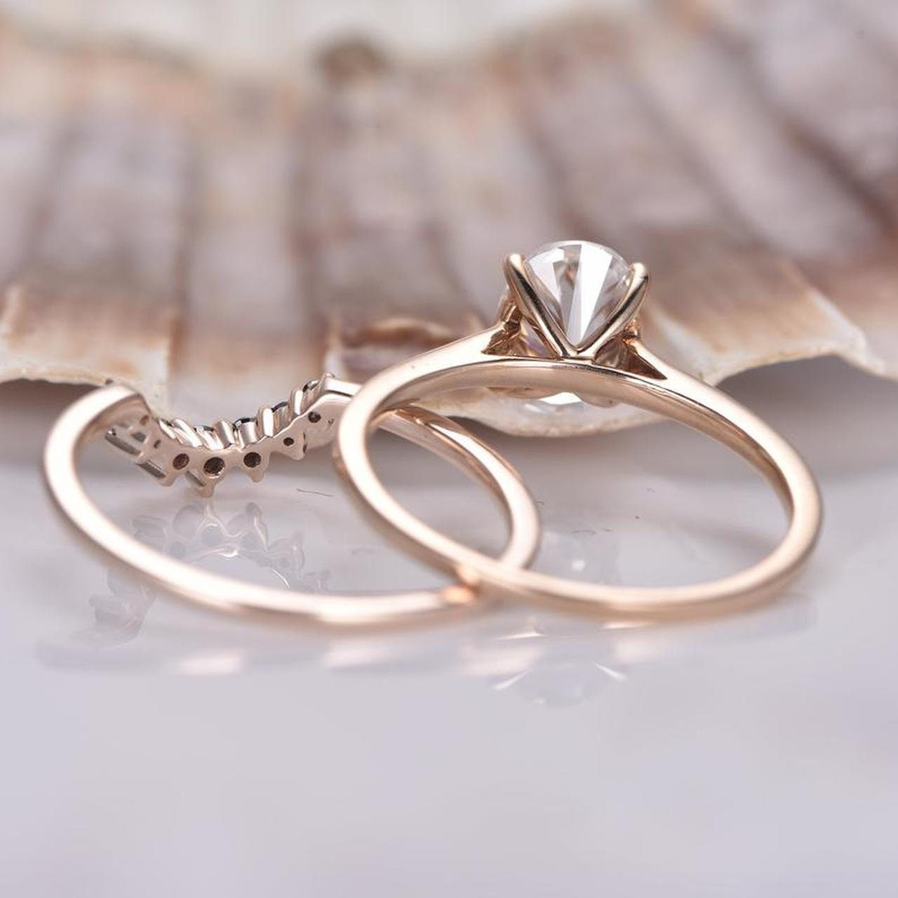 Oval Diamond, Moissanite Engagement Ring