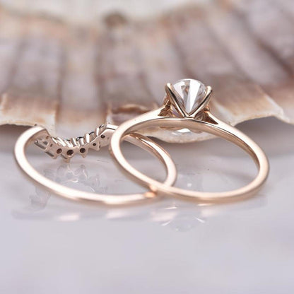 Oval Diamond, Moissanite Engagement Ring