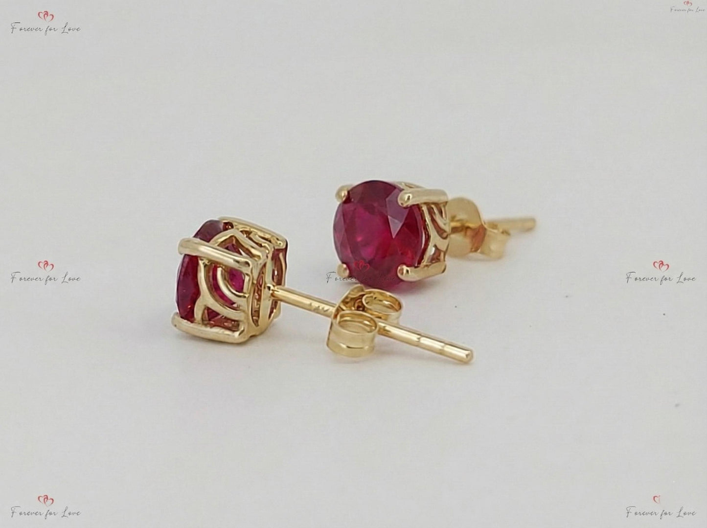 Natürliche Rubin Ohrstecker, runde Rubin Ohrstecker, 14k Gold Ohrstecker, 5MM runde Rubin Ohrringe / Geschenk für Mama Moissanite engagement ring in Gold or Platinum — custom handcrafted by Forever For Love